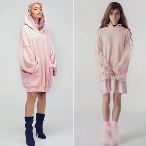 SELKIE The Frosting Pillow Hoodie in Powder Pink